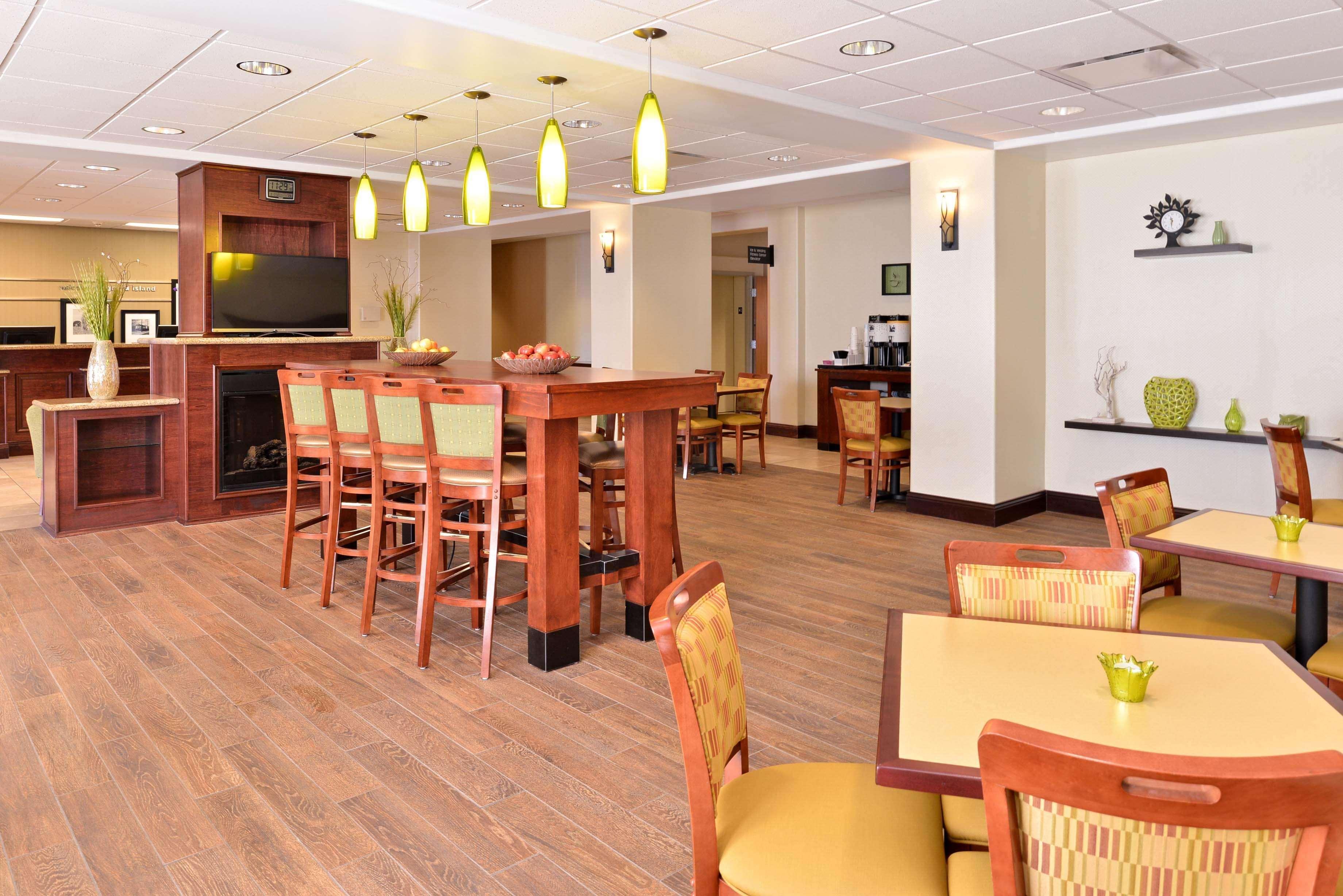 Hampton Inn Grand Island Exterior photo